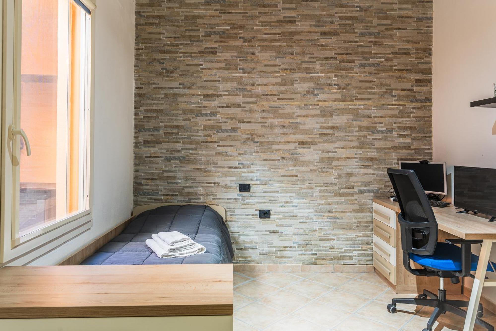 La Casa Di Ryan - Camere - Policlinico - Cittadella Monserrato Eksteriør billede