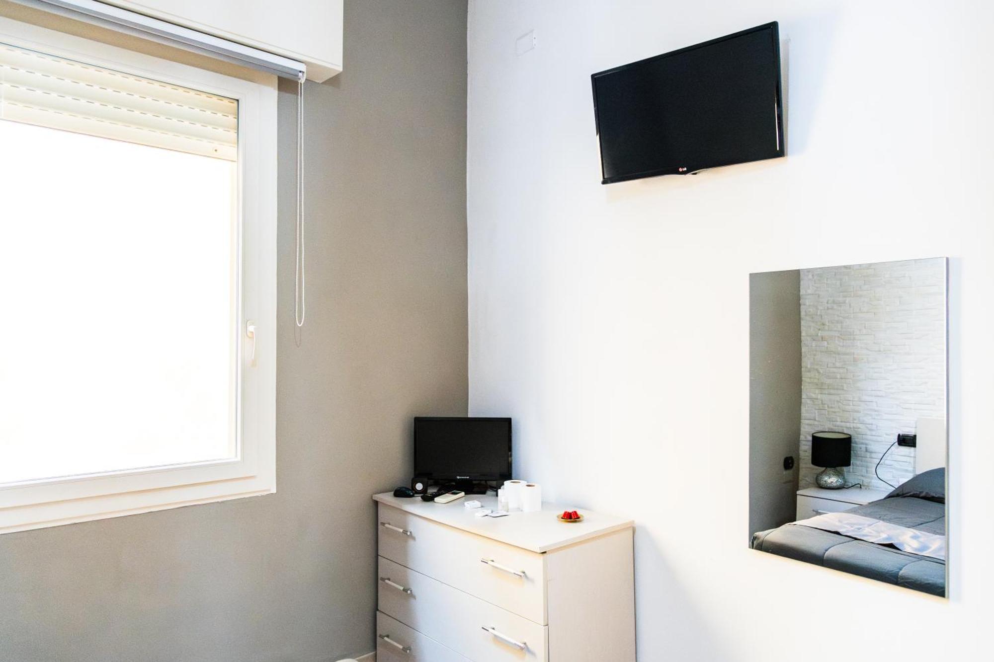 La Casa Di Ryan - Camere - Policlinico - Cittadella Monserrato Eksteriør billede